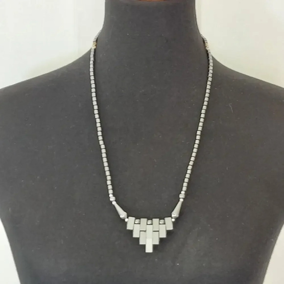 Vintage Beaded‎ Hematite Look Necklace - Picture 1 of 14